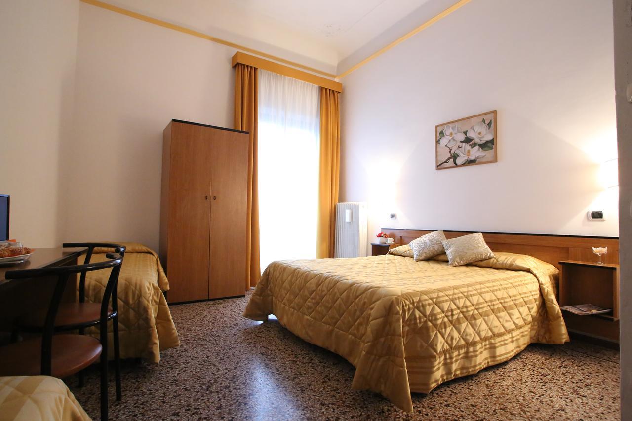 Hotel Casa Del Lago Florenz Exterior foto