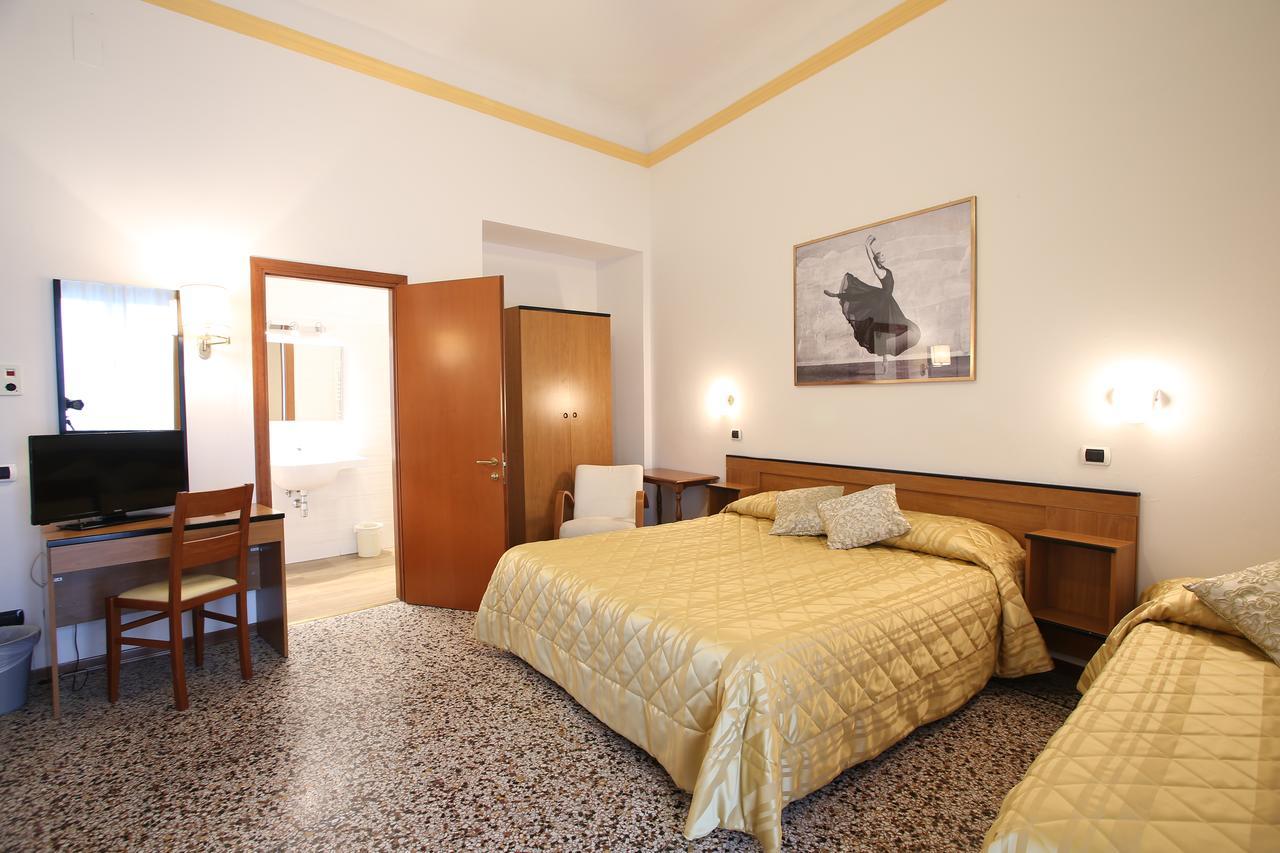 Hotel Casa Del Lago Florenz Exterior foto